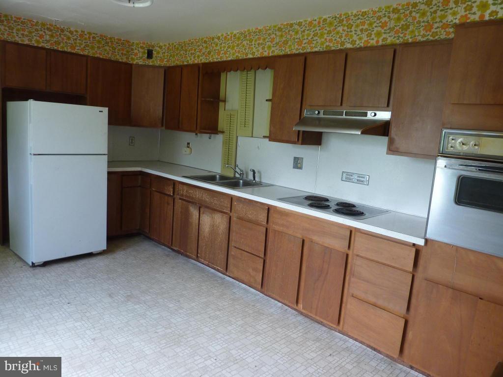 34 Maple Street Lititz, PA 17543 - Photo 13 of 29
