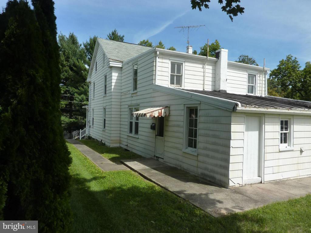 34 Maple Street Lititz, PA 17543 - Photo 8 of 29