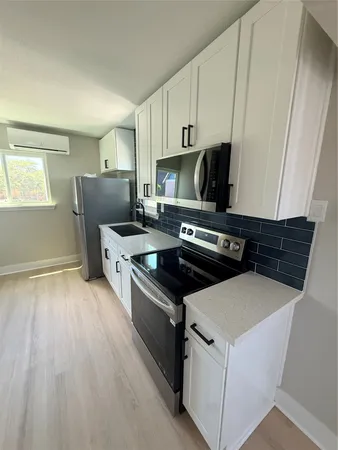 $1,250 | 2919 Avenue K, Unit 3, Galveston, TX 77550