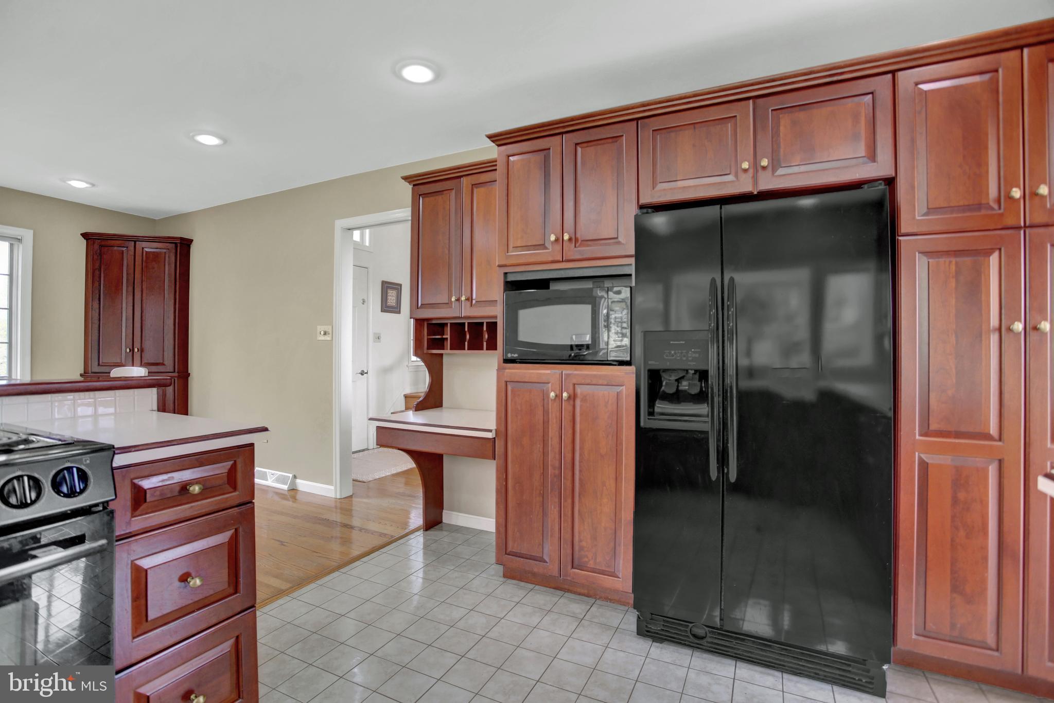 12 Strawberry Lane Lititz, PA 17543 - Photo 18 of 43 Kitchen