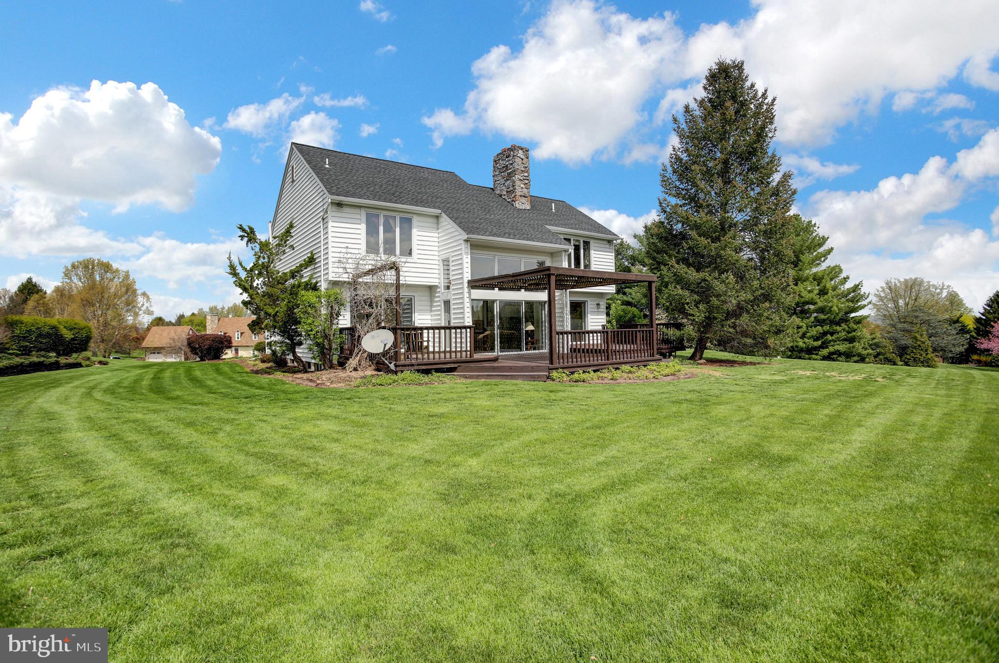 12 Strawberry Lane Lititz, PA 17543 - Photo 40 of 43 Back View