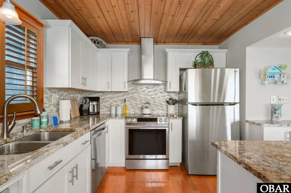 $975,000 | 2916 South Memorial Avenue, Nags Head, NC 27959