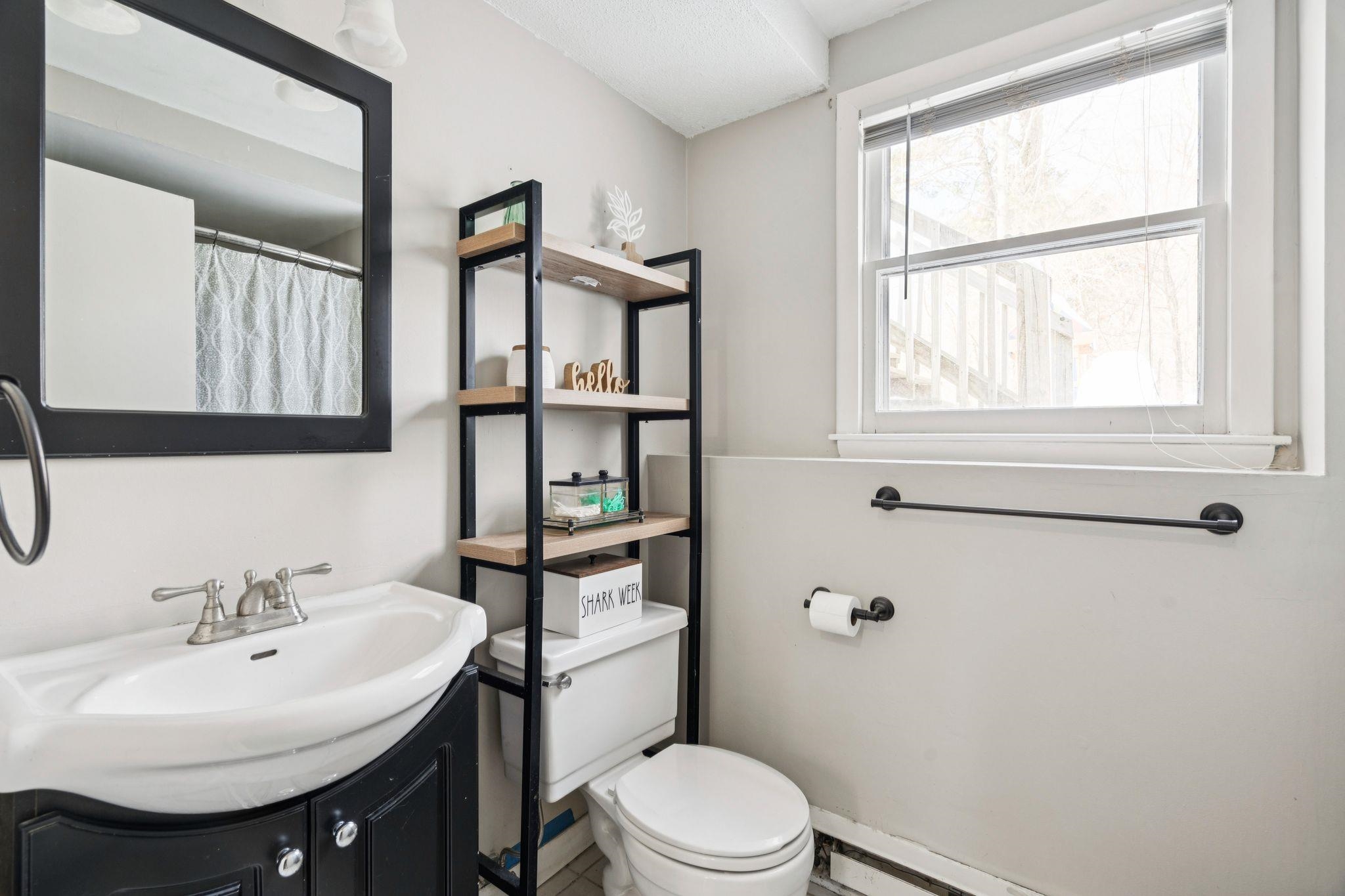 41 L Derryfield Road Derry, NH 03038 - Photo 15 of 24