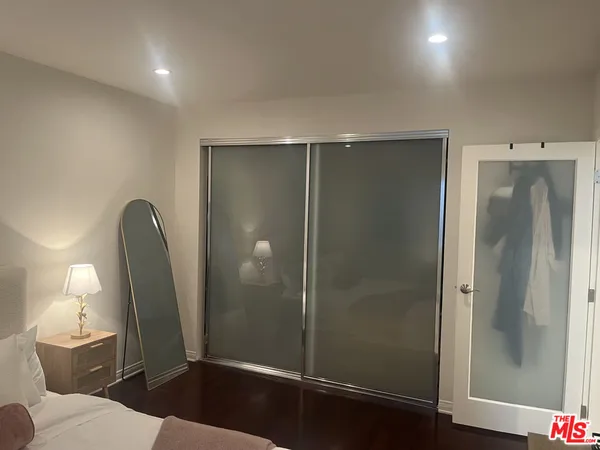 $3,190 | 866 Hilldale Avenue, Unit 3, West Hollywood, CA 90069