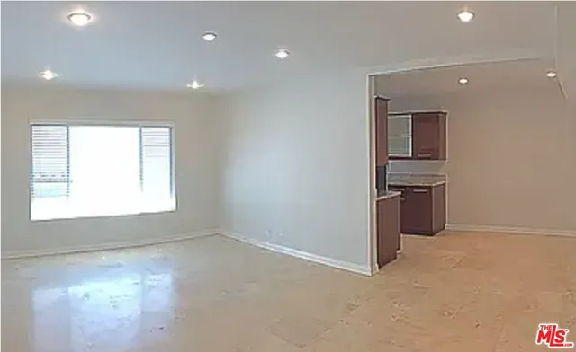 $3,190 | 866 Hilldale Avenue, Unit 3, West Hollywood, CA 90069