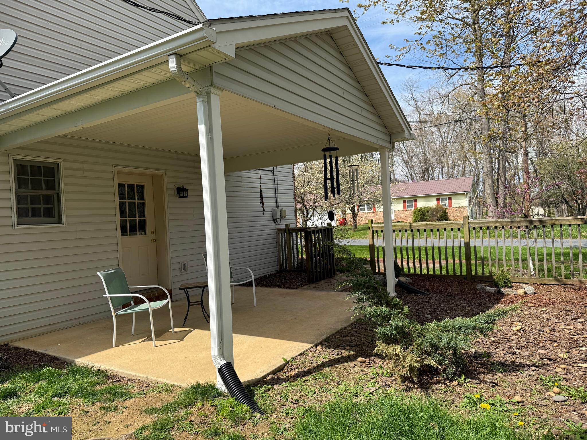 195 East Yellowbreeches Road Carlisle, PA 17015 - Photo 5 of 32