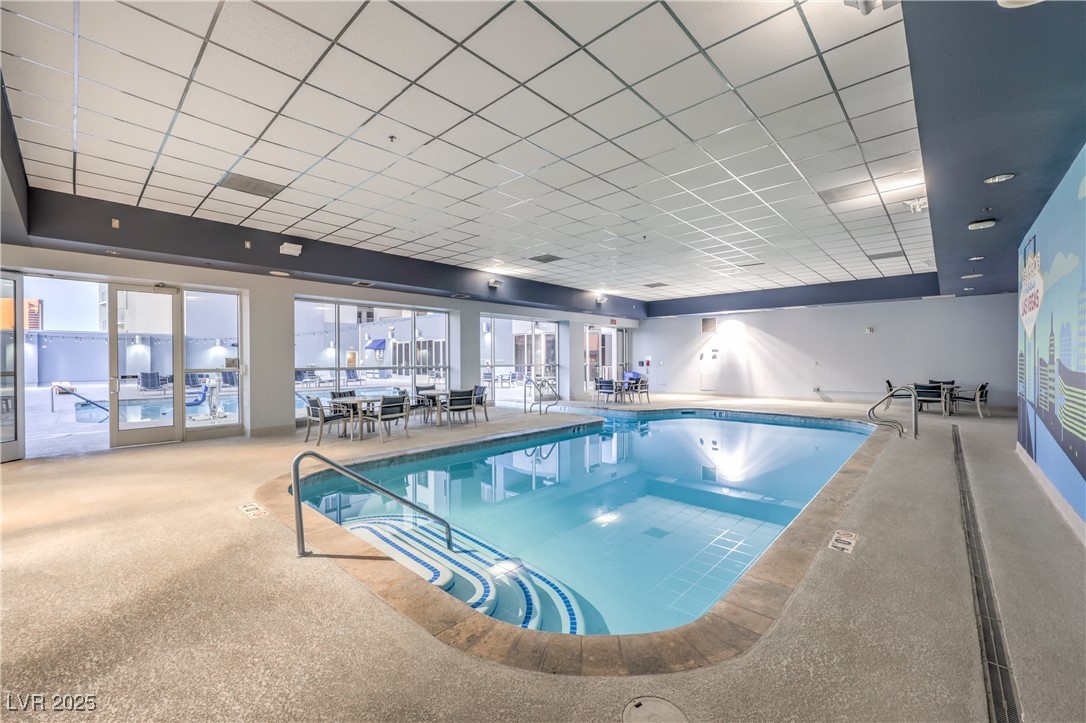 211 East Flamingo Road, Unit 1402 Las Vegas, NV 89169 - Photo 33 of 43 View of indoor community pool