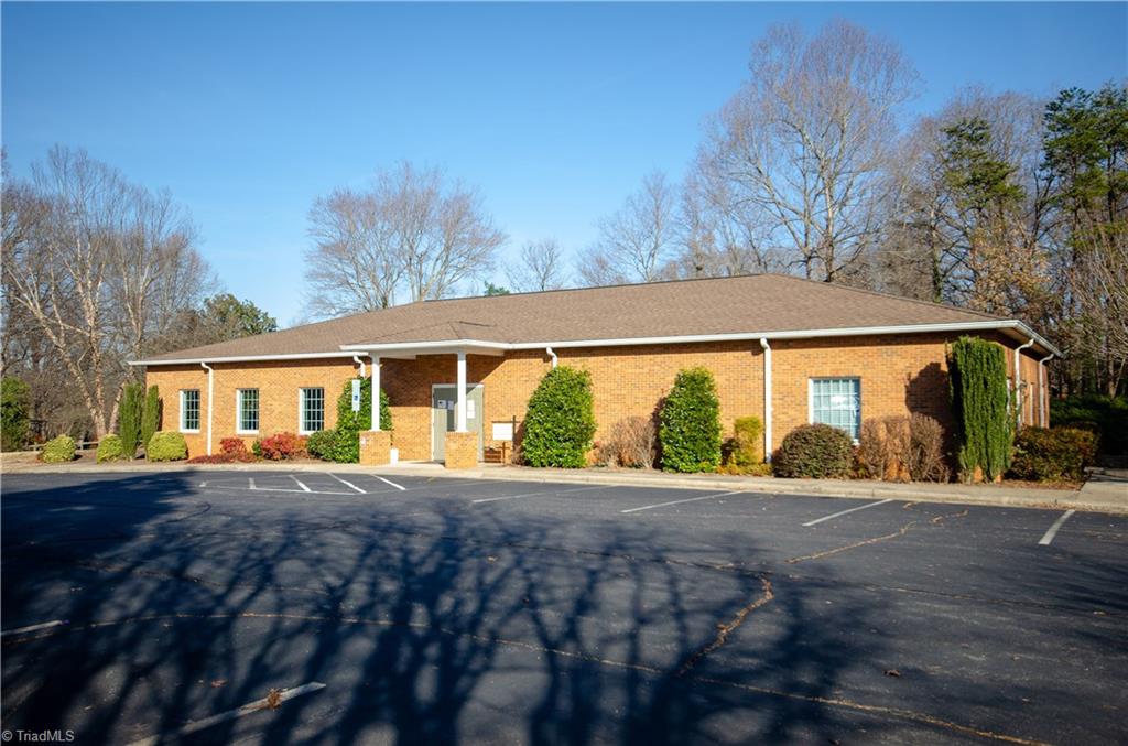 3151 Reynolda Road Winston-Salem, NC 27106 - Photo 12 of 30 Gallery Image 12