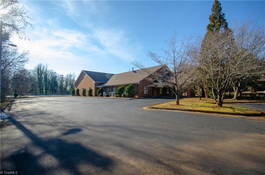 3151 Reynolda Road Winston-Salem, NC 27106 - Photo 13 of 30 Gallery Image 13