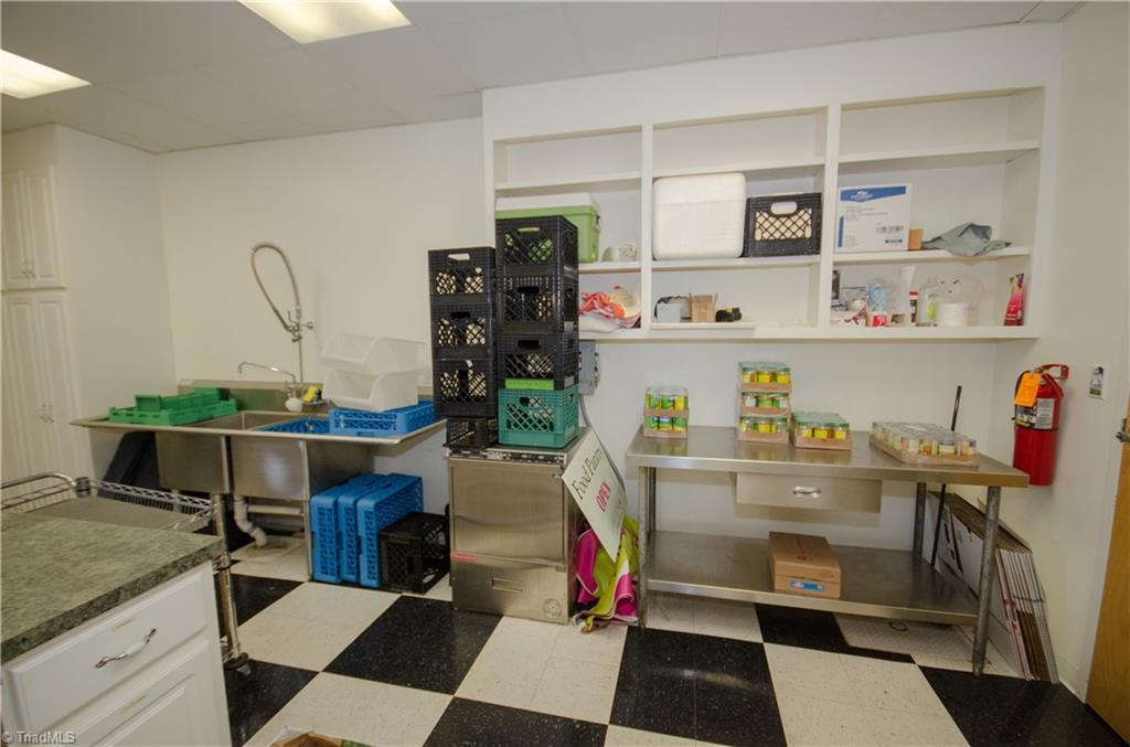 3151 Reynolda Road Winston-Salem, NC 27106 - Photo 15 of 30 Gallery Image 15