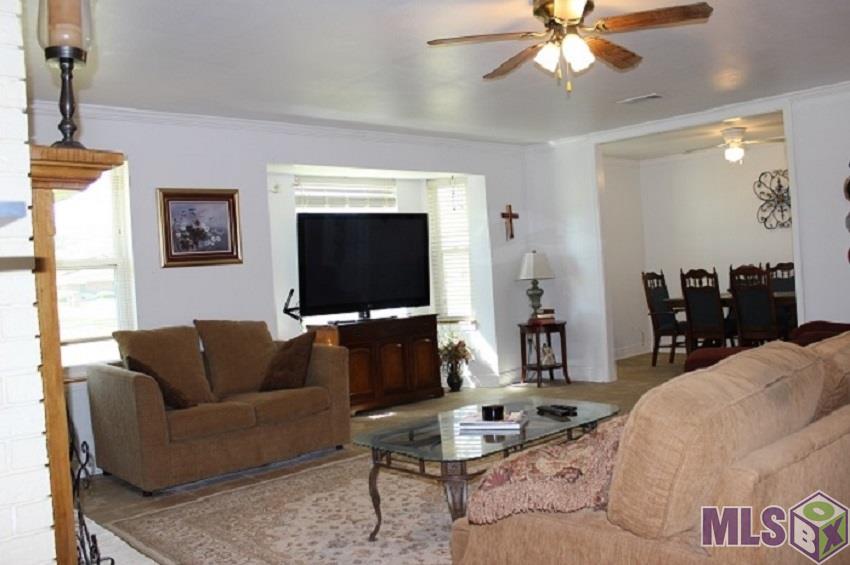 7759 Elliot Road Baton Rouge, LA 70817 - Photo 2 of 19