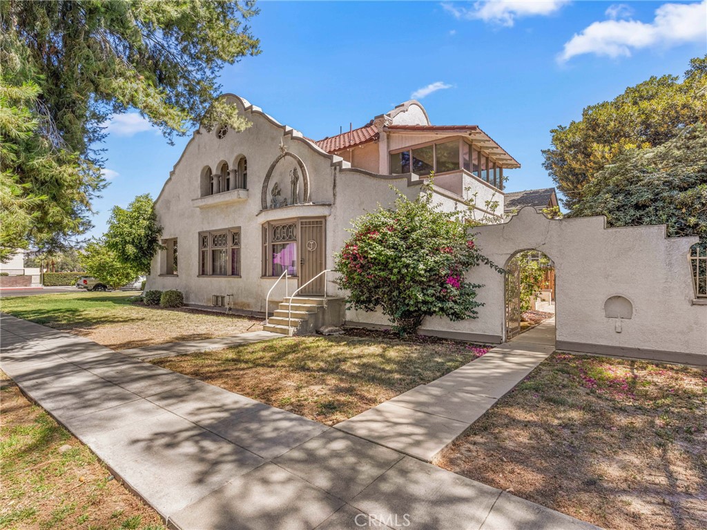 3390 Orange Street Riverside, CA 92501 - Photo 4 of 53 Gallery Image 4