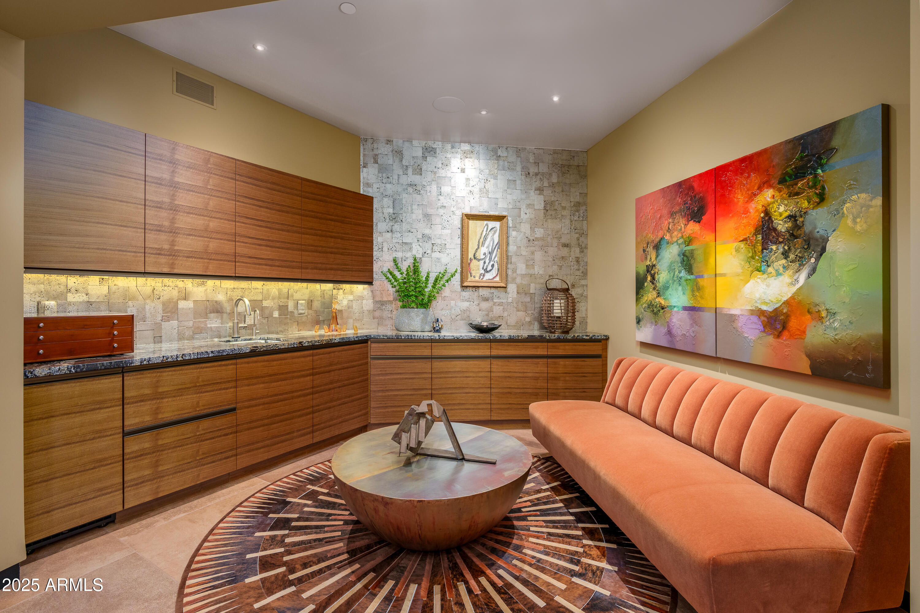 120 Paisano Road Sedona, AZ 86336 - Photo 33 of 63 a living room with furniture