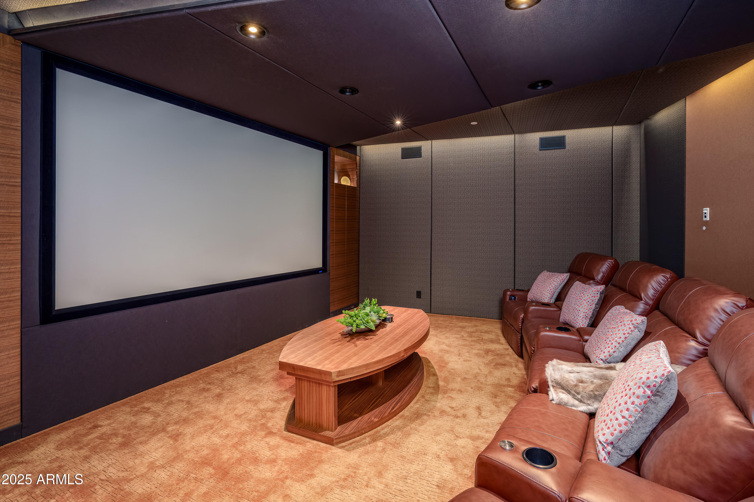 120 Paisano Road Sedona, AZ 86336 - Photo 35 of 63 a living room with furniture