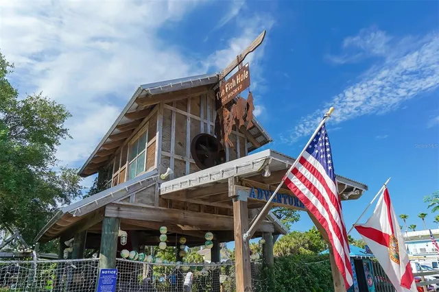 $2,000 | 5911 39th Avenue West, Bradenton, FL 34209