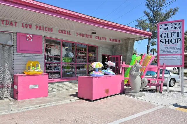 $2,000 | 5911 39th Avenue West, Bradenton, FL 34209