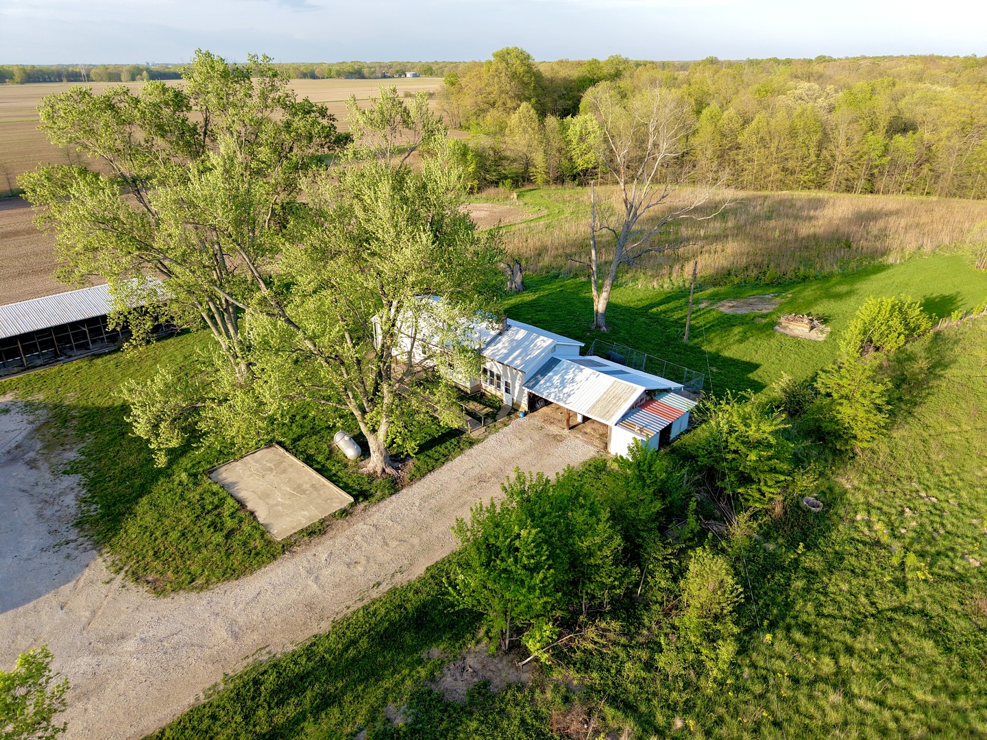 0 North 1900th Street Mount Carmel, IL 62863 - Photo 14 of 50 a view of a yard with an ocean view