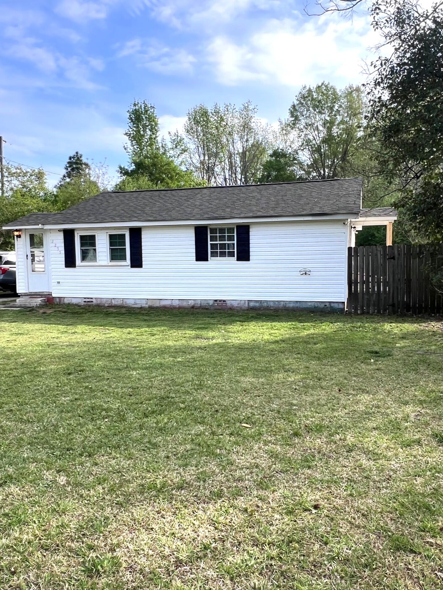2255 Camden Highway Sumter, SC 29153 - Photo 2 of 13