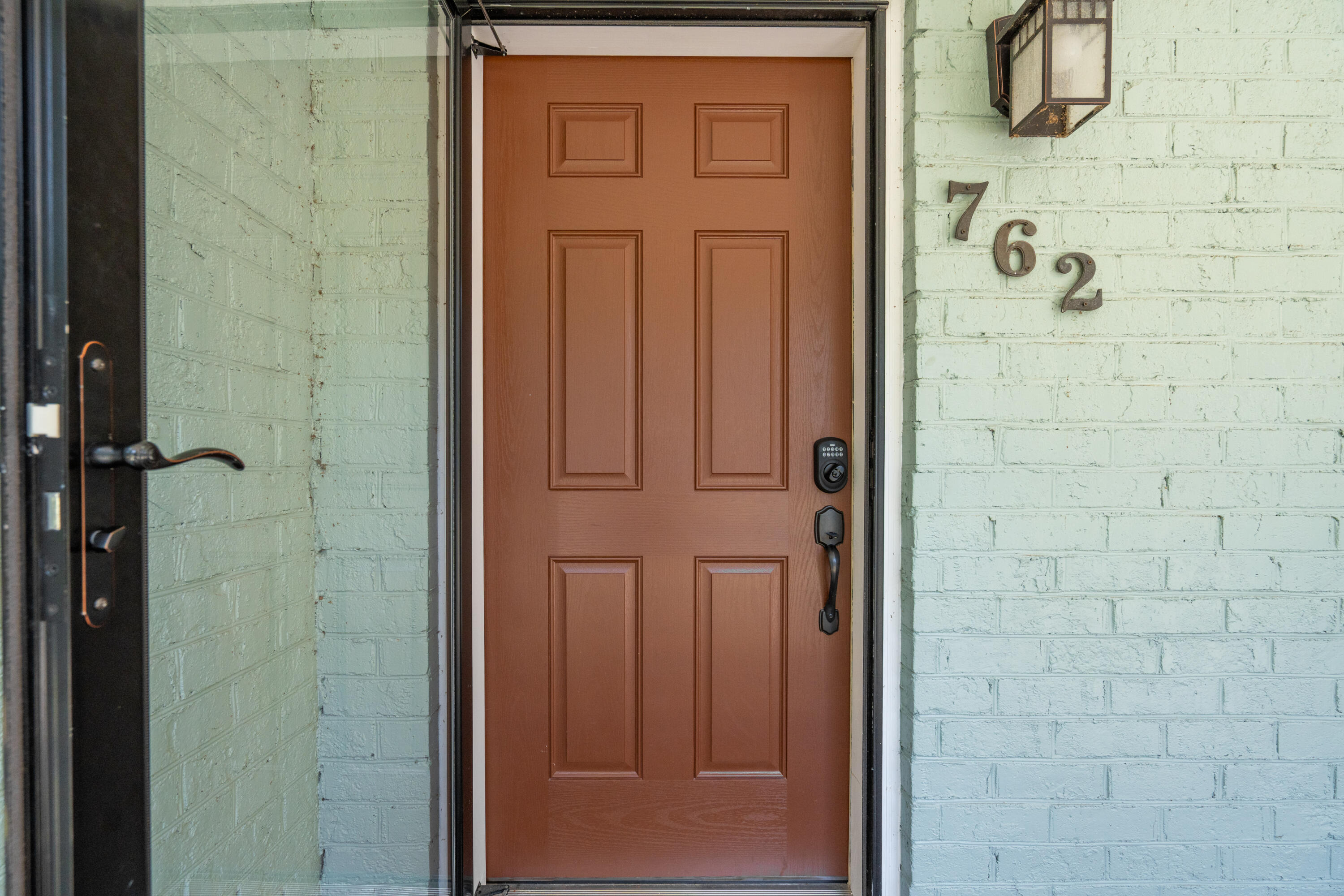 762 Swanson Avenue Charleston, SC 29412 - Photo 4 of 75 762SwansonAve-KeenEyeMarketing-009