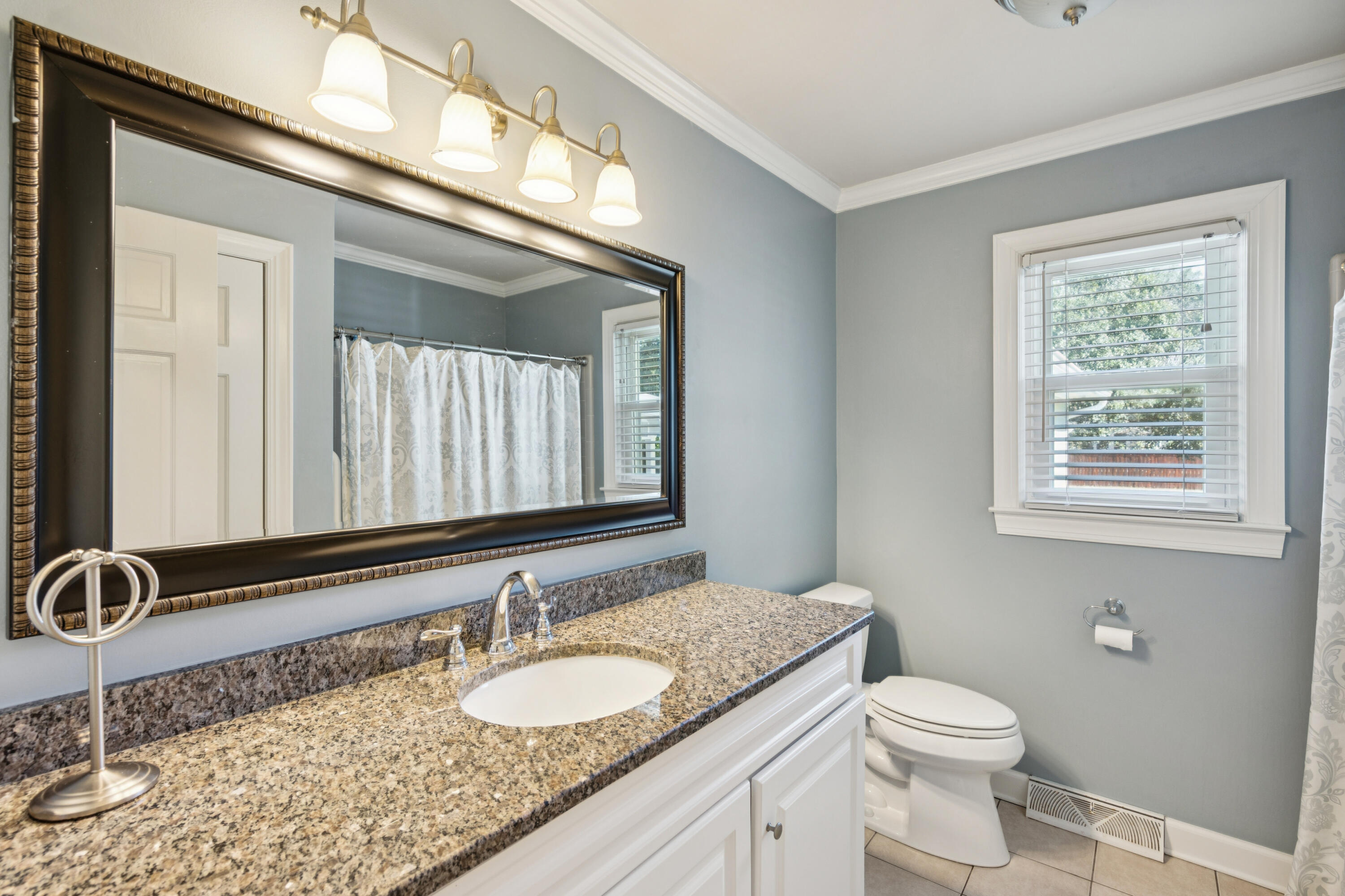 762 Swanson Avenue Charleston, SC 29412 - Photo 53 of 75 762SwansonAve-KeenEyeMarketing-053