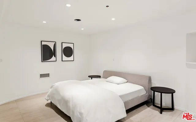 $30,000 | 31646 Sea Level Drive, Malibu, CA 90265