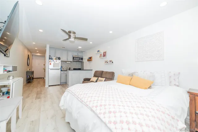 $1,800 | 2261 Palmer Avenue, Unit 1F, New Rochelle, NY 10801