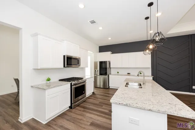 $380,000 | 58870 April Lane, Plaquemine, LA 70764