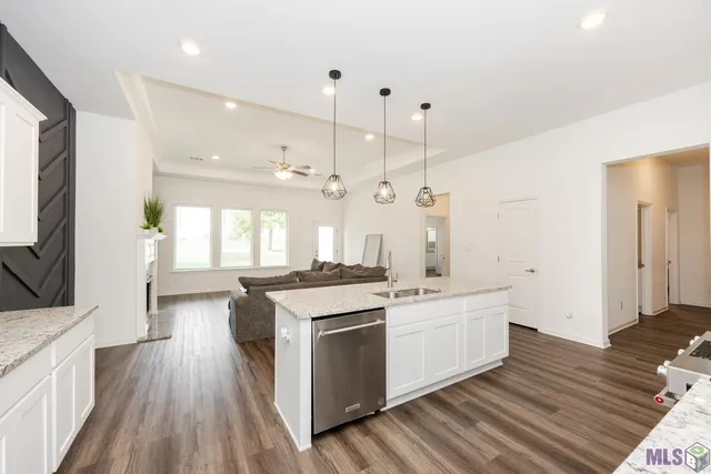 $380,000 | 58870 April Lane, Plaquemine, LA 70764