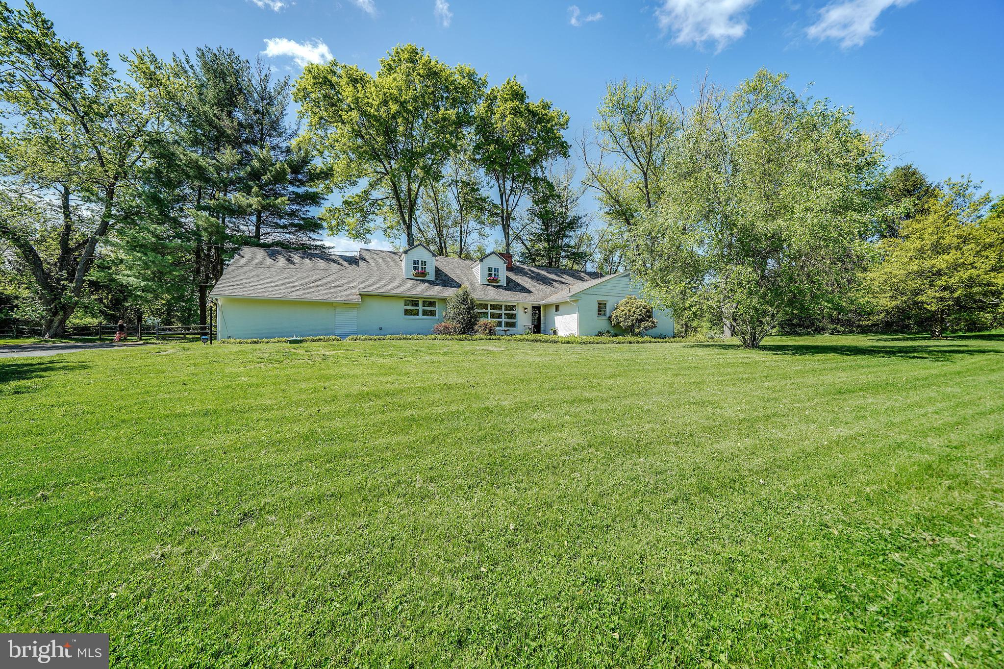 22 Mill Road Phoenixville, PA 19460 - Photo 4 of 49 Gallery Image 4