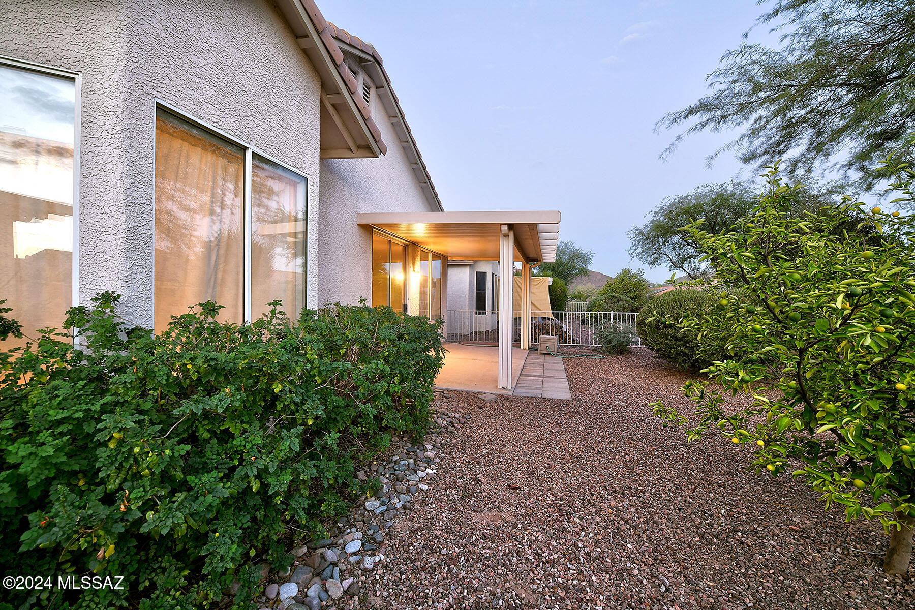 7632 West Amber Ridge Way Tucson, AZ 85743 - Photo 8 of 23
