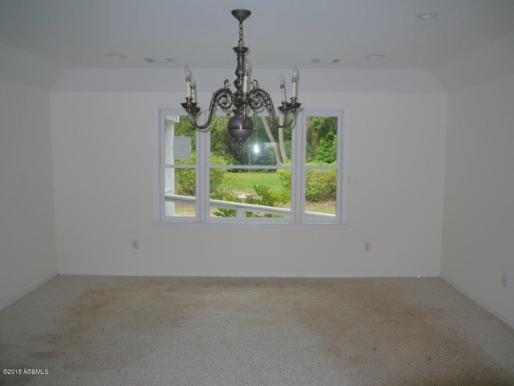 7609 Patterson Road Beaufort, SC 29906 - Photo 15 of 34 FORMAL DINING ROOM