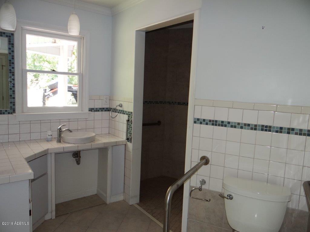 7609 Patterson Road Beaufort, SC 29906 - Photo 20 of 34 BEDROOM 2 HANDICAPPED BATH