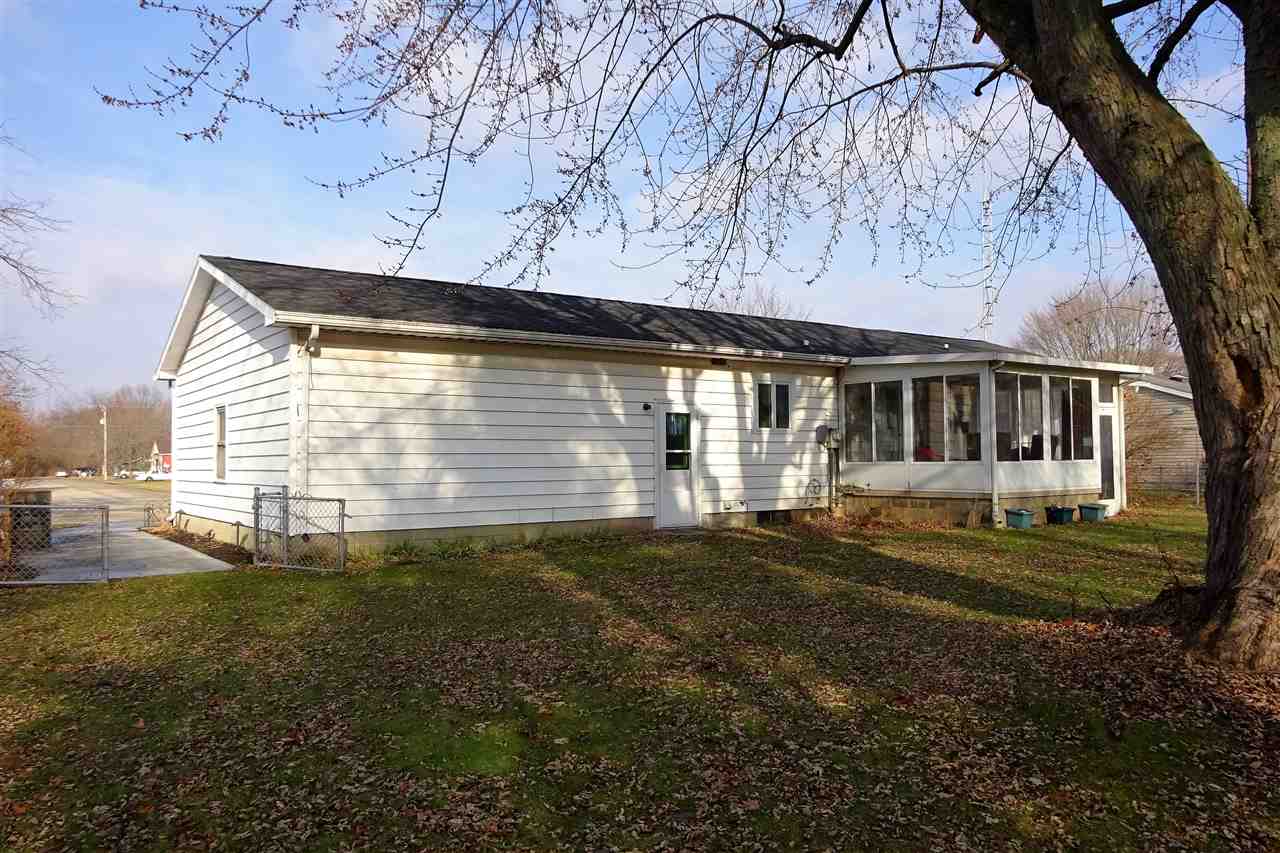 801 West Fortna Drive Rochester, IN 46975 - Photo 2 of 33
