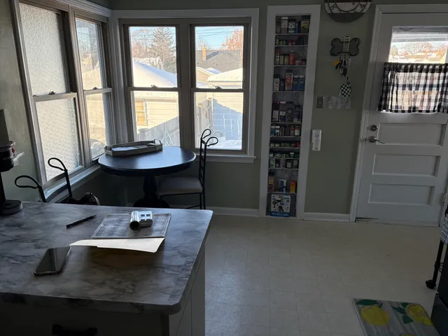 $319,000 | 1707 West Wilbur Avenue, Milwaukee, WI 53221