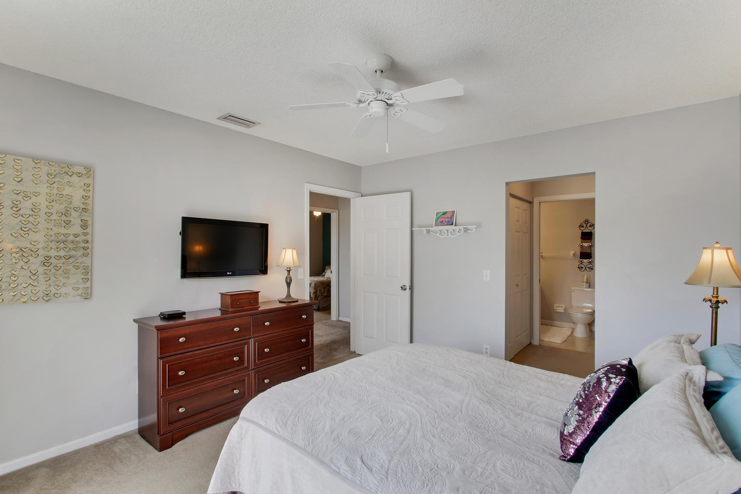 141 East Riverside Drive, Unit 31 Jupiter, FL 33469 - Photo 14 of 19 141 E Riverside Dr Jupiter FL-large-014-