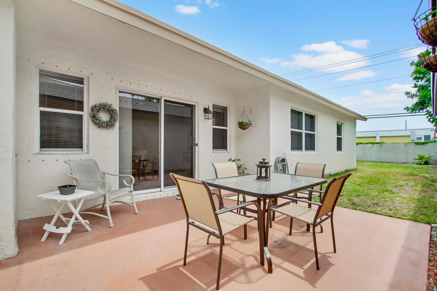 141 East Riverside Drive, Unit 31 Jupiter, FL 33469 - Photo 16 of 19 141 E Riverside Dr Jupiter FL-large-016-