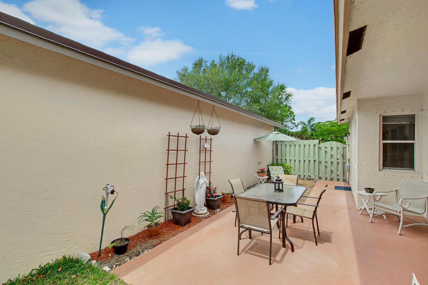 141 East Riverside Drive, Unit 31 Jupiter, FL 33469 - Photo 17 of 19 141 E Riverside Dr Jupiter FL-large-017-