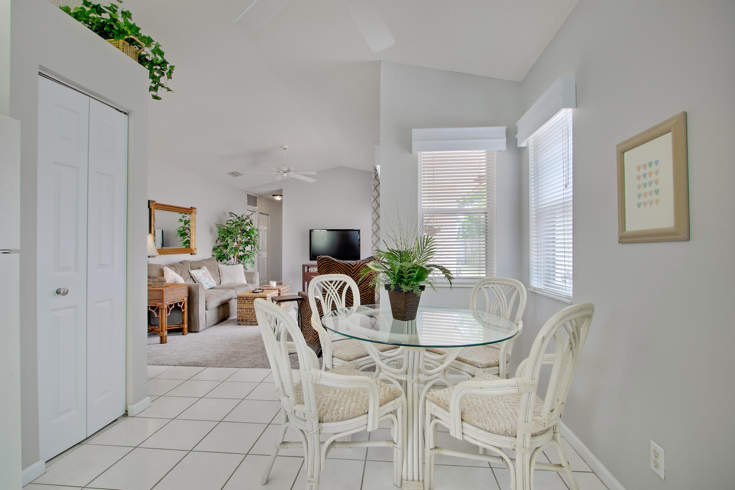141 East Riverside Drive, Unit 31 Jupiter, FL 33469 - Photo 9 of 19 141 E Riverside Dr Jupiter FL-large-009-