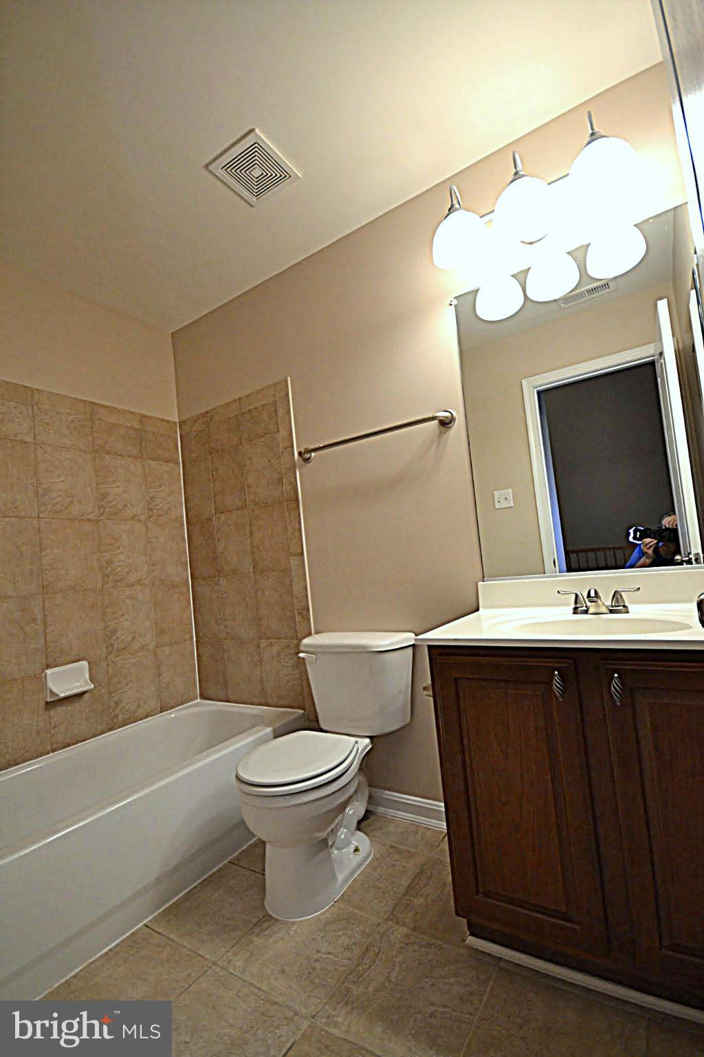 8442 Charmed Days Laurel, MD 20723 - Photo 9 of 13 Bath