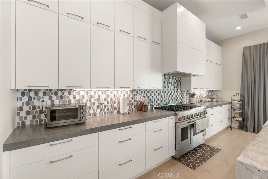 11773 North Greenwood Porter Ranch Porter Ranch, CA 91326 - Photo 17 of 54