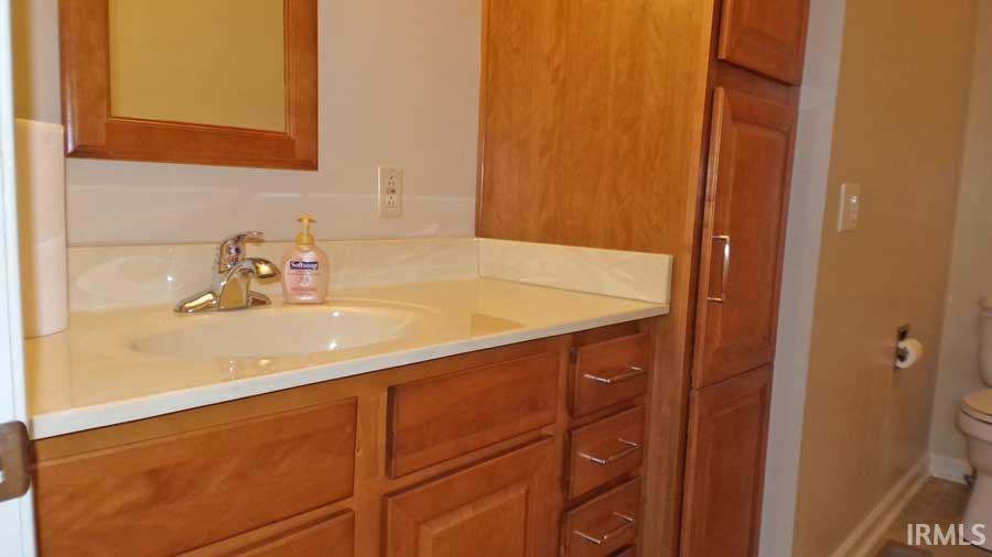 1312 Ridgeway Avenue Vincennes, IN 47591 - Photo 13 of 28 Gallery Image 13