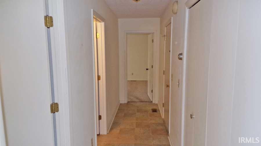 1312 Ridgeway Avenue Vincennes, IN 47591 - Photo 20 of 28 Gallery Image 20