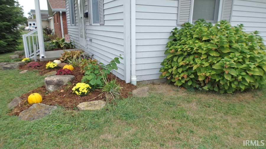1312 Ridgeway Avenue Vincennes, IN 47591 - Photo 3 of 28 Gallery Image 3