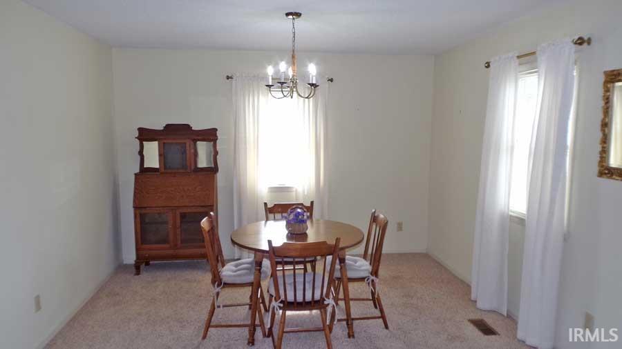 1312 Ridgeway Avenue Vincennes, IN 47591 - Photo 10 of 28 Gallery Image 10