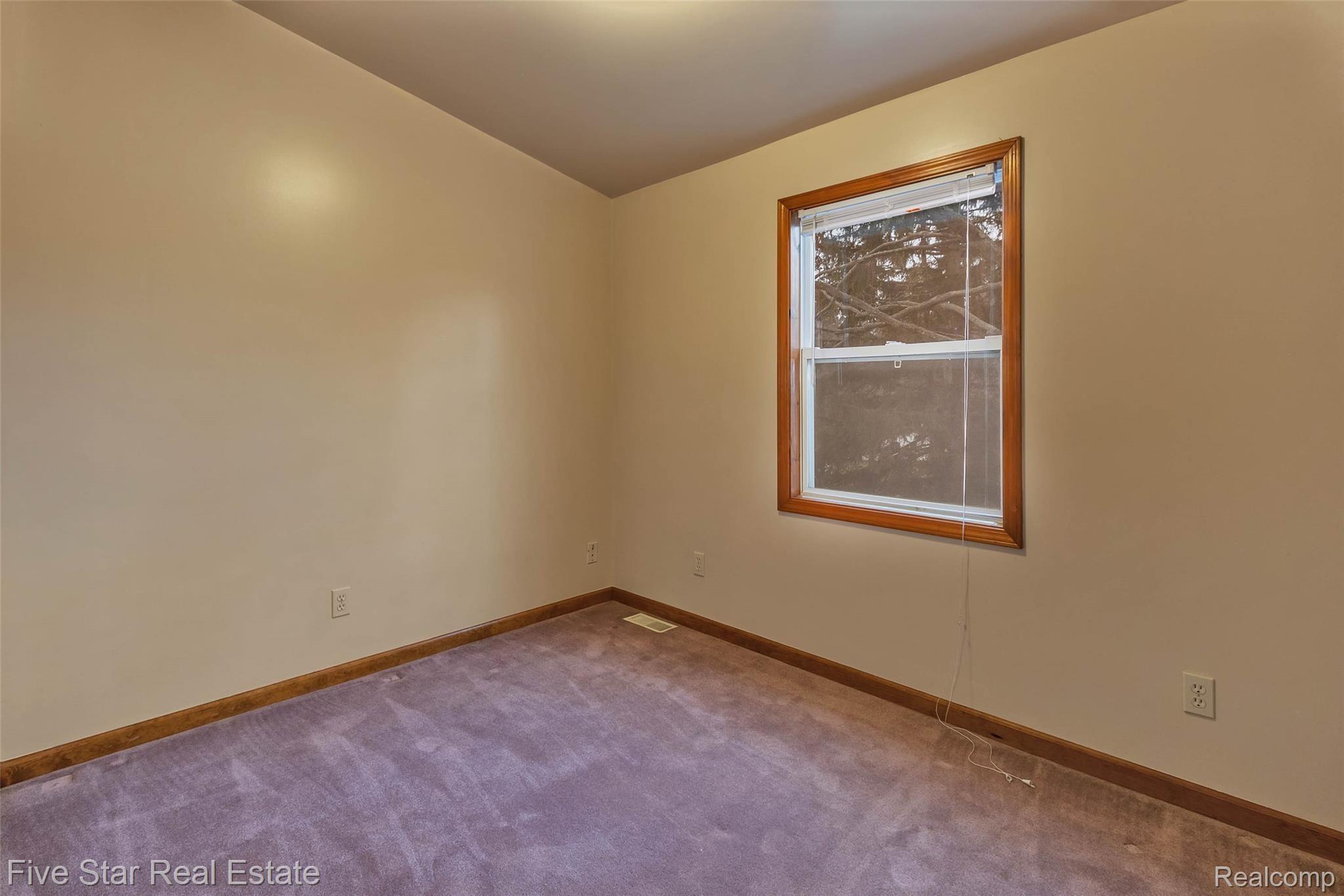 5804 Baker Road Bridgeport, MI 48722 - Photo 22 of 42 number 21.jpg