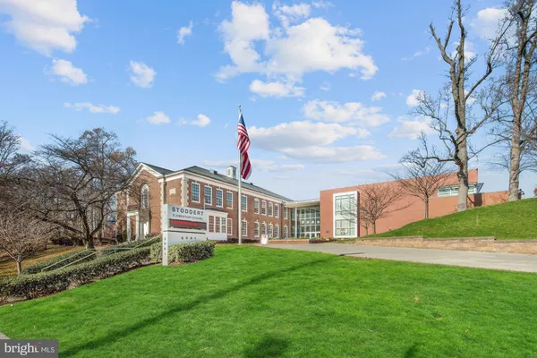 a view of outdoor space with garden and entertaining space