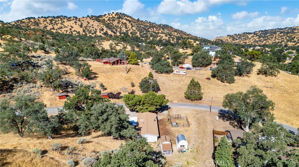 17500 High Gun Drive Tehachapi, CA 93561 - Photo 15 of 46 a view of a lake