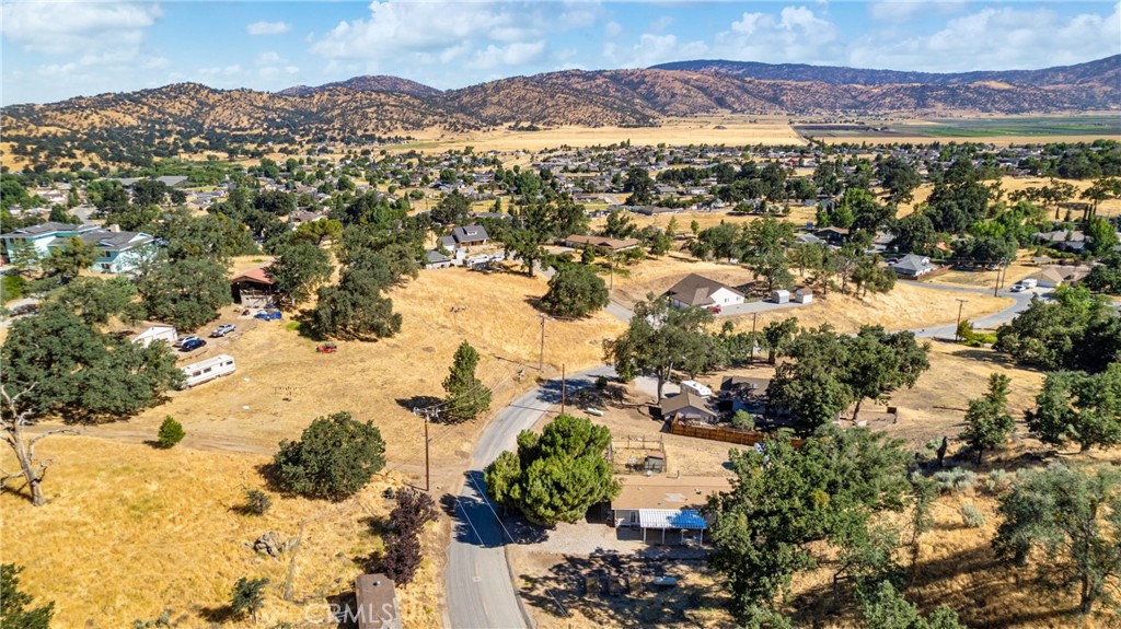 17500 High Gun Drive Tehachapi, CA 93561 - Photo 16 of 46