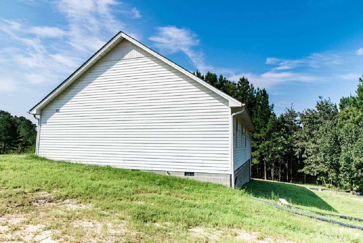 281 Sands Road Cameron, NC 28326 - Photo 4 of 16 Gallery Image 4