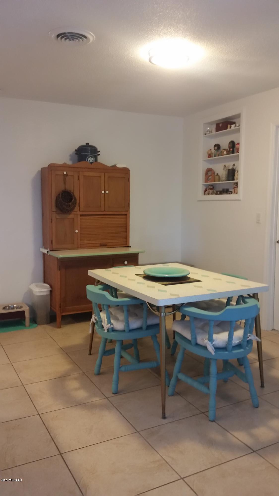 2177 Nottingham Road South Daytona, FL 32119 - Photo 5 of 20 Dining Room